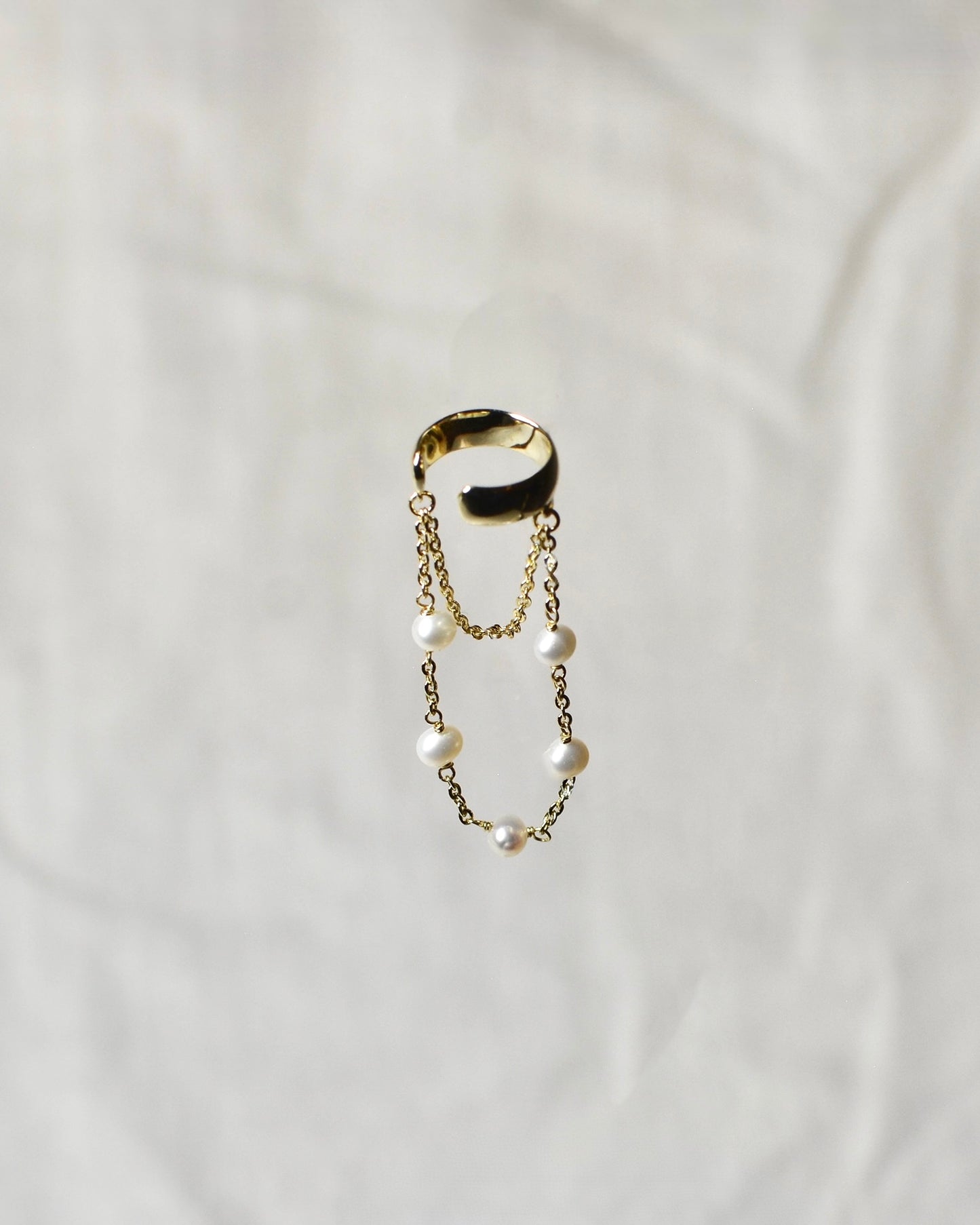 Earcuff Perlas