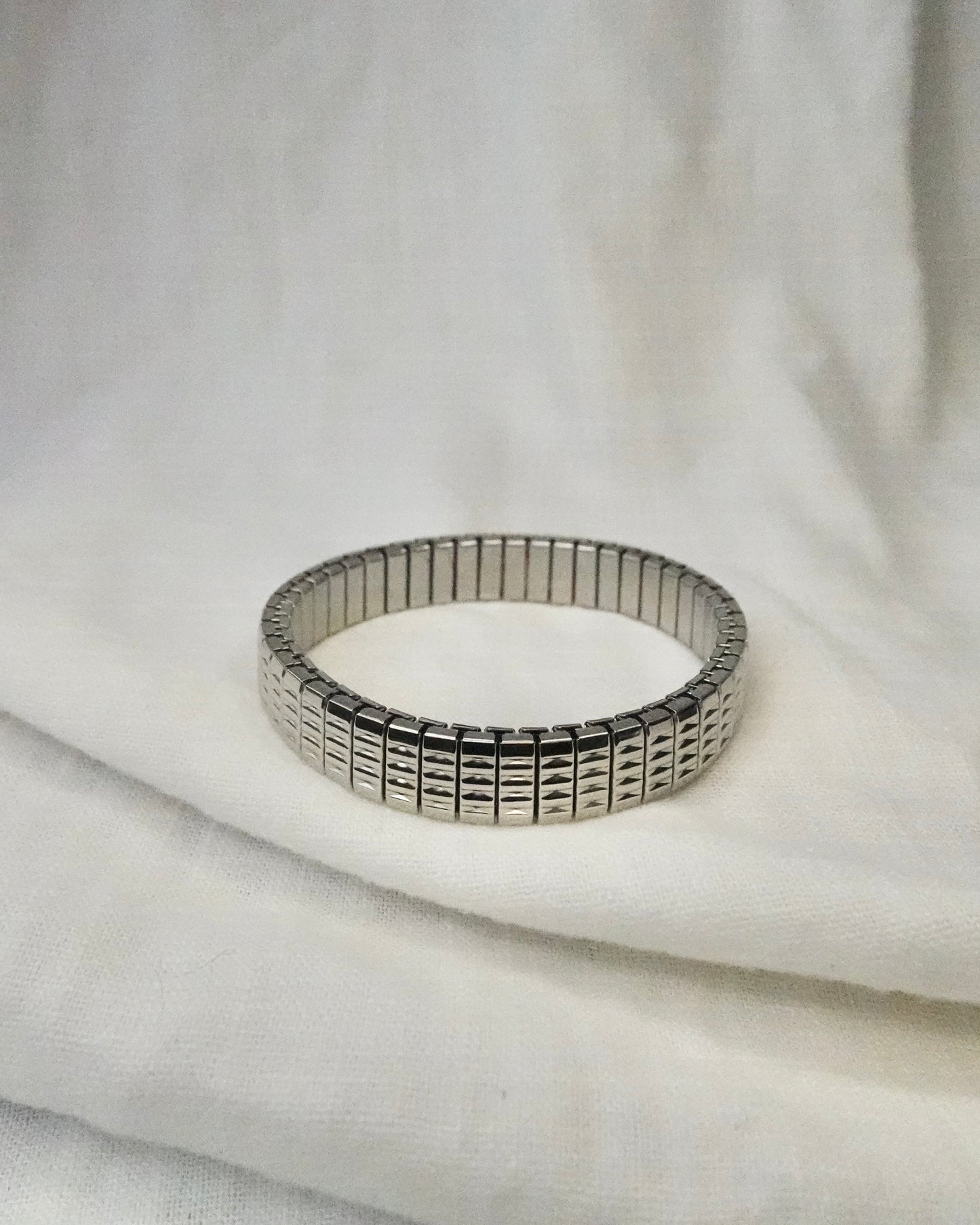 Bangle Plateada S